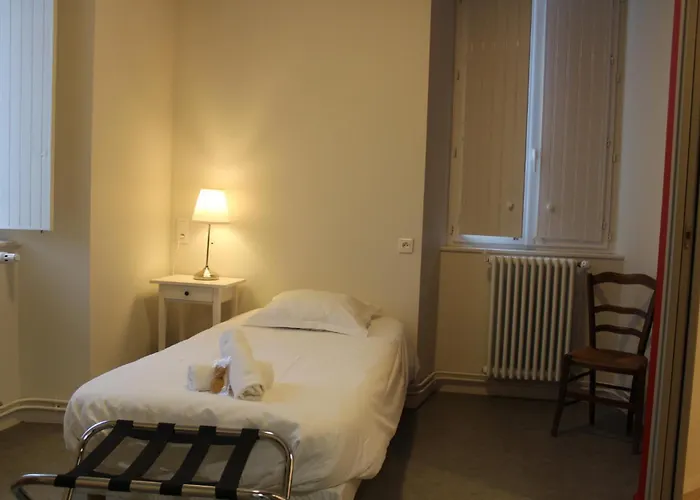 Le Grand Couvent De Hotel 3*